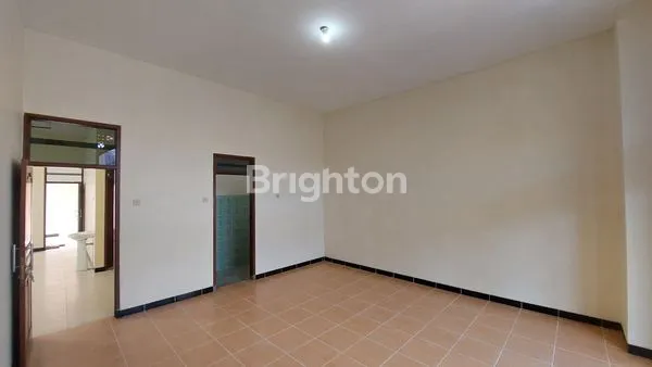 image HUNIAN EKSKLUSIF & LUAS DI KAWASAN STRATEGIS TELUK ETNA, ARJOSARI, MALANG (6)