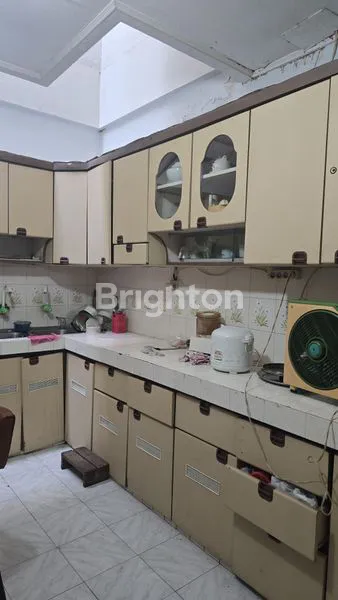 image RUMAH 3 LANTAI DI VILLA TAMAN POLONIA, MEDAN (4)