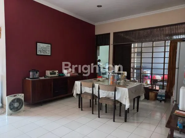 image RUMAH BANGUNAN STANDAR BILLY MOON PONDOK KELAPA JAKARTA TIMUR STRATEGIS BEBAS BANJIR (8)