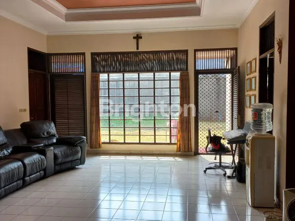 image RUMAH BANGUNAN STANDAR BILLY MOON PONDOK KELAPA JAKARTA TIMUR STRATEGIS BEBAS BANJIR (5)