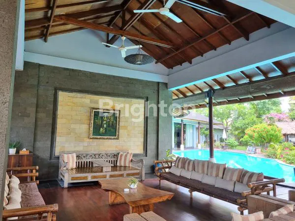 image HUNIAN EKSKLUSIF 2.189M² DENGAN FASILITAS LENGKAP DI MEDAN (2)