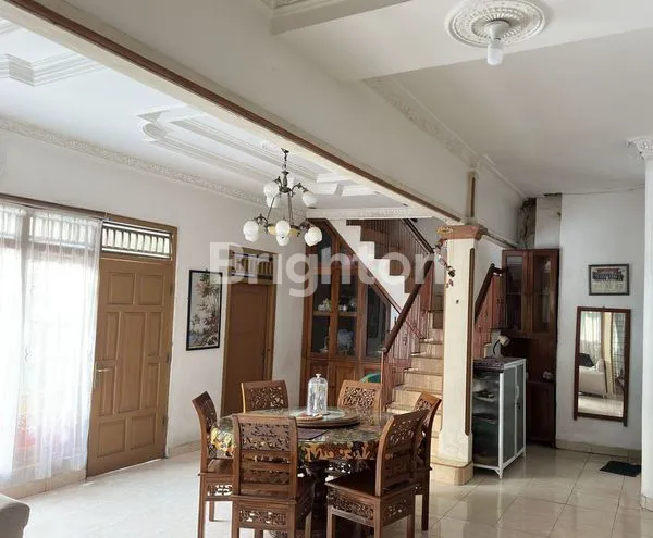 image RUMAH MEWAH 2 LANTAI, LT 400M² DI PERINTIS KEMERDEKAAN (4)