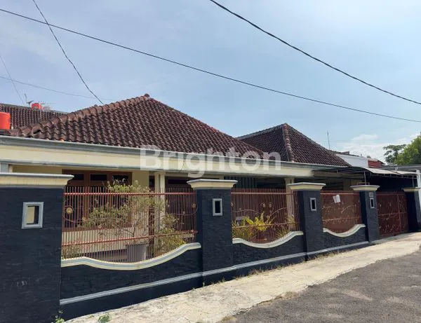 image RUMAH MEWAH 2 LANTAI, LT 400M² DI PERINTIS KEMERDEKAAN (1)