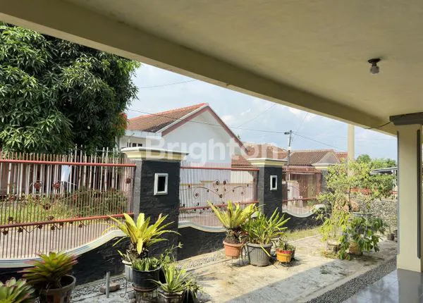 image RUMAH MEWAH 2 LANTAI, LT 400M² DI PERINTIS KEMERDEKAAN (7)