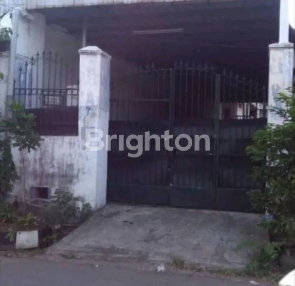 image RUMAH GUDANG DI MANYAR SAMBONGAN (2)