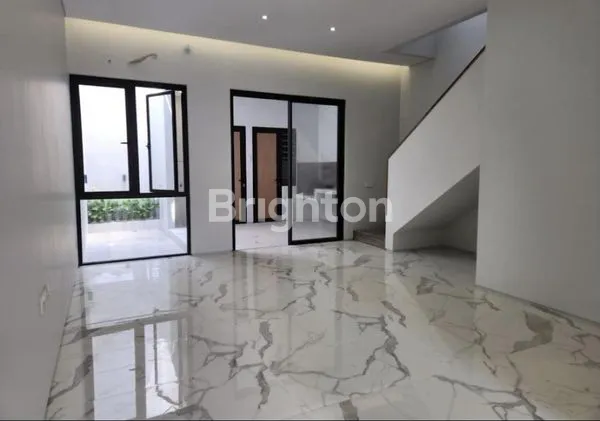 image RUMAH BARU 2 LANTAI DI RUNGKUT MAPAN TENGAH (2)