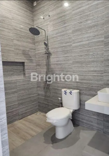 image RUMAH BARU 2 LANTAI DI RUNGKUT MAPAN TENGAH (8)