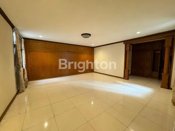 image RUMAH MEWAH 2 LANTAI LT 510M² DI KUNINGAN (7)