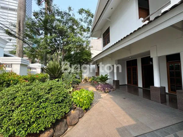 image RUMAH MEWAH 2 LANTAI LT 510M² DI KUNINGAN (1)