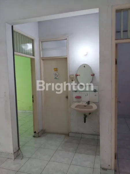 image RUMAH CITRA GARDEN 2 LEBAR 10 JAKARTA BARAT DEPAN JALAN COCOK UNTUK USAHA KULINER (5)