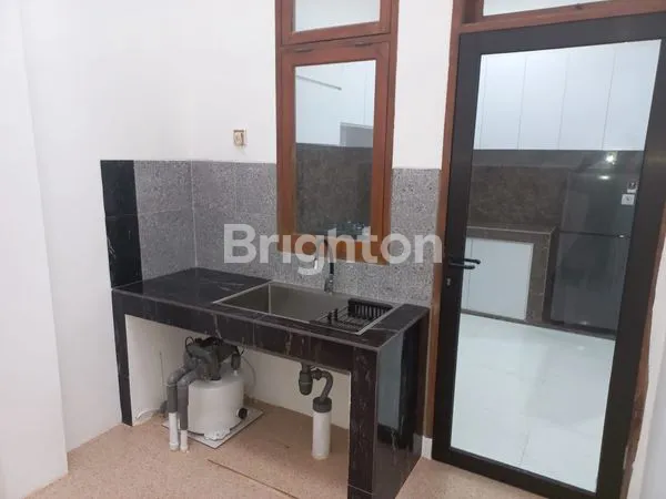 image RUMAH BARU SIAP HUNI, 6 KT & 4 KM DI PONDOK KELAPA (4)