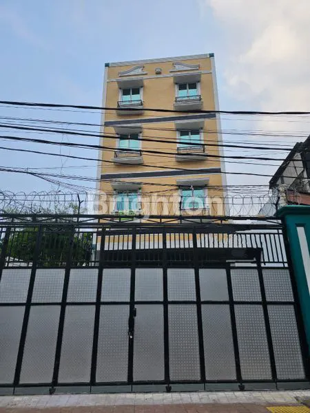 image RUMAH KANTOR LATUMENTEN ANGKE TAMBORA JAKARTA BARAT NON FURNISHED 4 LANTAI SHM BARAT (1)