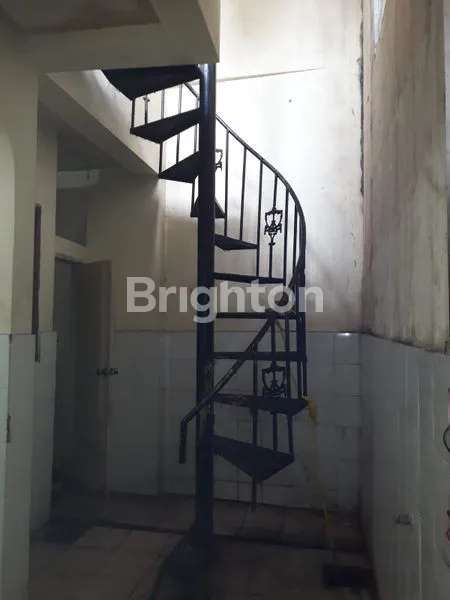 image RUMAH MEWAH 6 KT DI KEBON JERUK, LT 285M² (6)