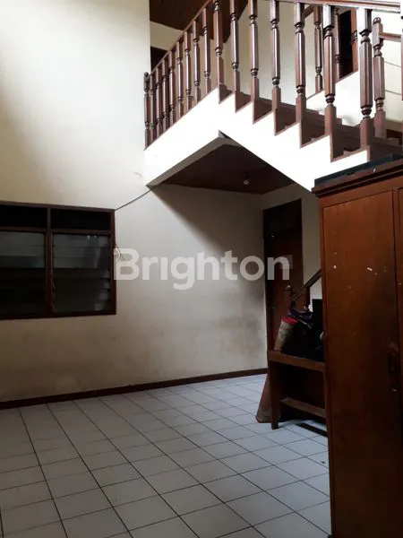image RUMAH MEWAH 6 KT DI KEBON JERUK, LT 285M² (5)