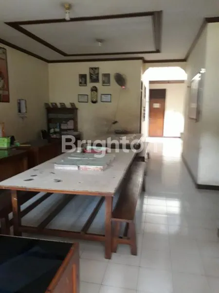 image RUMAH MEWAH 6 KT DI KEBON JERUK, LT 285M² (8)