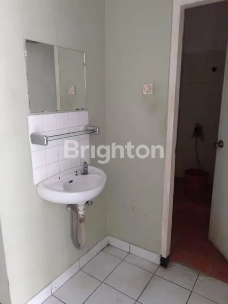 image RUMAH DIJUAL 2 KAVLING (8)