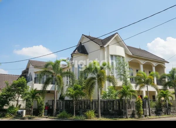 image RUMAH MEWAH MURAH EKSKLUSIF SEMI FURNISHED SIAP HUNI JUAL CEPAT RAWAN, BLIGO, CANDI SIDOARJO PERUMAHAN MUTIARA CITRA GRAHA LOKASI STRATEGIS (1)