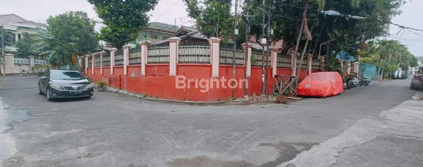 image RUMAH HALAMAN LUAS  (2)