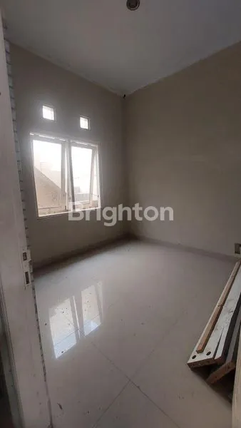 image RUMAH CLUSTER GENTAN, LT 100M², 2KT (6)