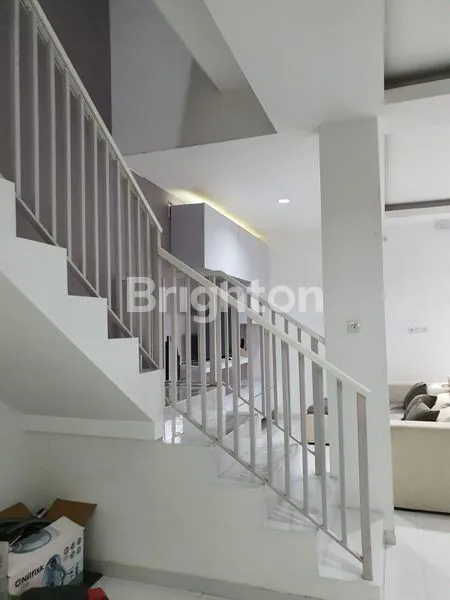 image DIJUAL – RUMAH MEWAH 2 LANTAI DI KAWASAN ELITE DALUNG  (5)