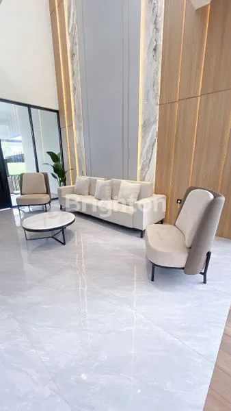 image VILLA BARU FULL FURNISH SUPER MEWAH DESAIN TROPICAL MODERN 3 LANTAI LOKASI KOTA BATU (4)