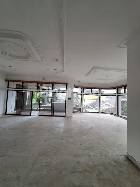 image RUMAH 2LANTAI LB 900M² DI PERUMAHAN EXECUTIVE SUMBER JAYA TELUK LAMPUNG (3)