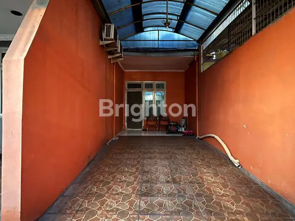 image RUMAH STRATEGIS 200M² DI CIPONDOH, HARGA MENARIK (4)