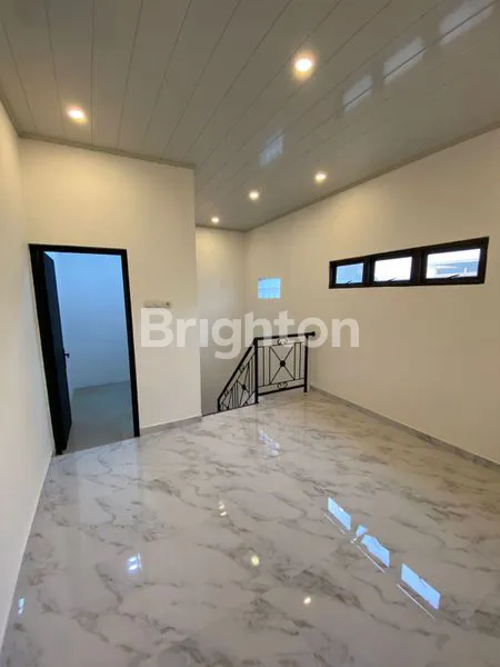 image RUMAH KOMPLEK PERDAGANGAN CILEDUG (6)