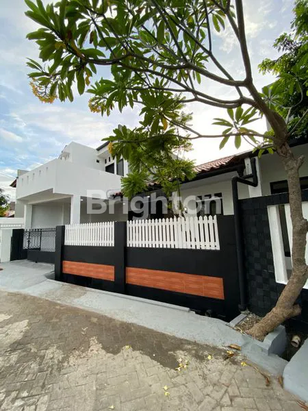 image RUMAH KOMPLEK PERDAGANGAN CILEDUG (1)