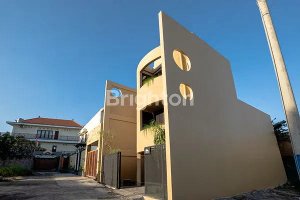 image LUXURY VILLA FULLY FURNISH DI PERERENAN CANGGU (1)