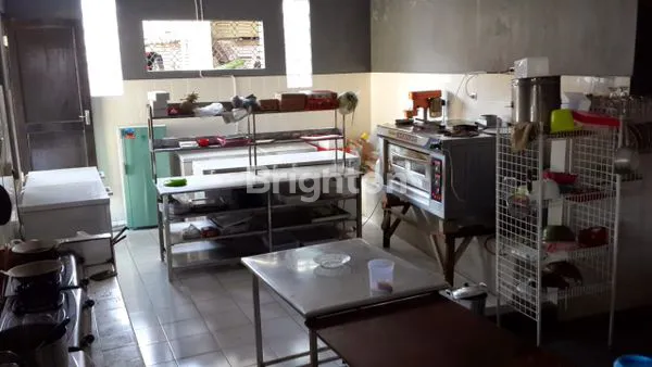 image TEMPAT USAHA STRATEGIS TENGAH KOTA TULUNGAGUNG (5)