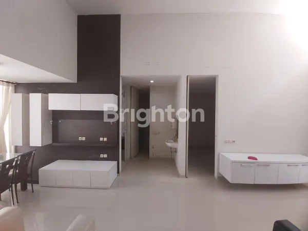 image DISEWAKAN RUMAH SIAP HUNI TAMAN PUSPA RAYA (TPR) BLOK B CITRALAND SURABAYA (8)