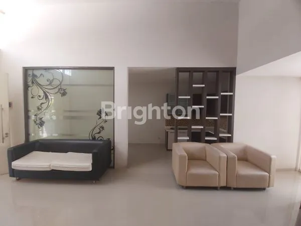 image DISEWAKAN RUMAH SIAP HUNI TAMAN PUSPA RAYA (TPR) BLOK B CITRALAND SURABAYA (5)