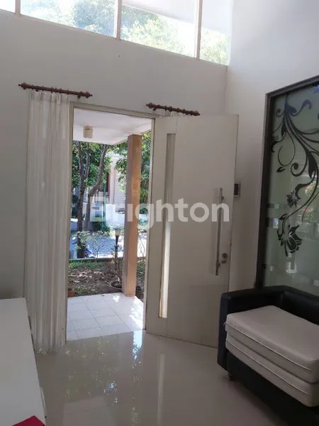 image DISEWAKAN RUMAH SIAP HUNI TAMAN PUSPA RAYA (TPR) BLOK B CITRALAND SURABAYA (2)