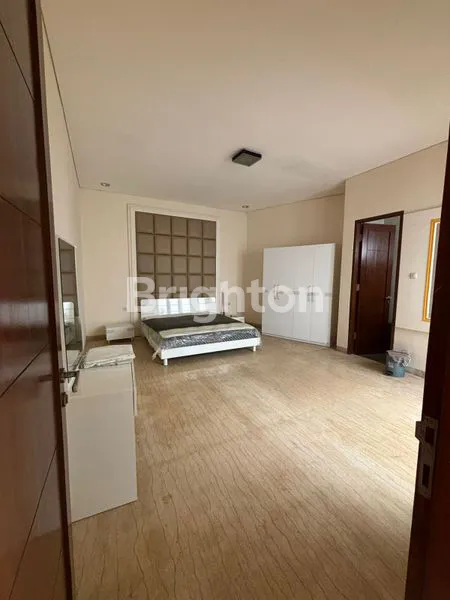 image RUMAH DI CILANDAK BARAT (4)