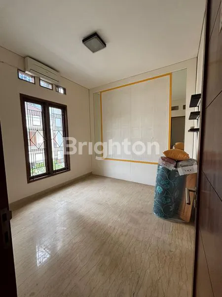 image RUMAH DI CILANDAK BARAT (8)