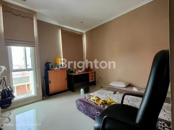 image RUMAH STRATEGIS GREEN VILLE, 4 KT 3 KM, SEMI-FURNISHED (1)