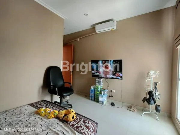 image RUMAH STRATEGIS GREEN VILLE, 4 KT 3 KM, SEMI-FURNISHED (2)