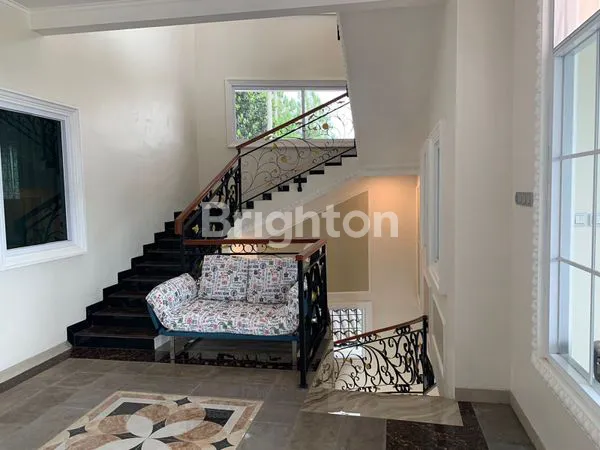 image DIJUAL VILLA KEMBAR MEGAH DI PUNCAK CISARUA | LT 2050M² | 15 KAMAR TIDUR | RP 9M (4)