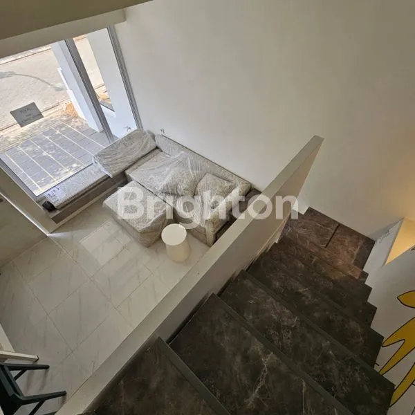 image RUMAH SIAP HUNI FULL FURNISHED TABEBUYA BSD (4)