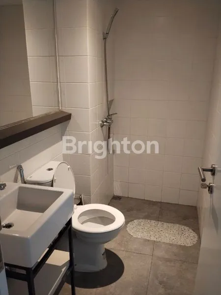 image RUMAH SIAP HUNI FULL FURNISHED TABEBUYA BSD  (8)