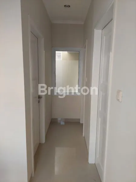 image RUMAH SIAP HUNI 3 LANTAI DI SAMARA VILLAGE, GADING SERPONG (3)