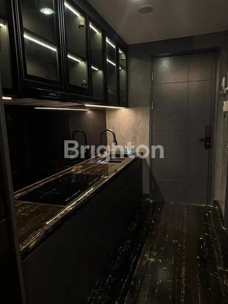 image APARTEMEN LUXURY DARK MODERN FULL MARMER ITALY MEWAH BANGET (3)