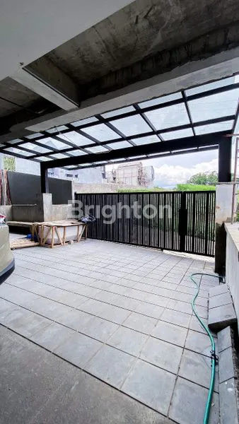 image VILLA BARU SUPER MEWAH\N3 LANTAI DESAIN TROPICAL MODERN FULL FURNISH&KOLAM RENANG KOTA BATU (4)