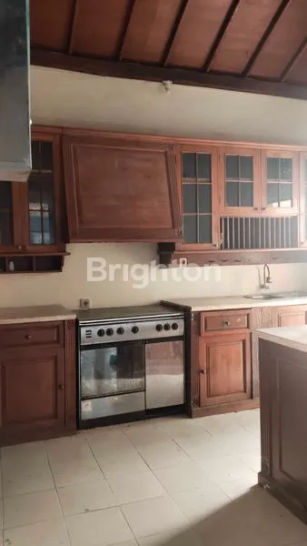 image RUMAH 2 LANTAI COCOK UNTUK HUNIAN  LOKASI  DENPASAR UTARA (7)
