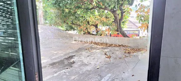 image RUKO LUAS STRATEGIS PURI INDAH DEKAT PESANGGRAHAN JAKARTA BARAT (3)