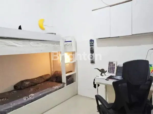 image RUMAH DI BINTARO CUMA 1 MILYAR, DAPAT BONUS 3 AC + DEKAT STASIUN & BEBAS BANJIR! (7)