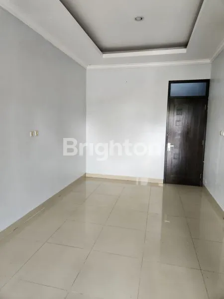 image RUMAH 2 LANTAI 4 KT DEKAT LRT DAN STASIUN DI DEPOK (3)