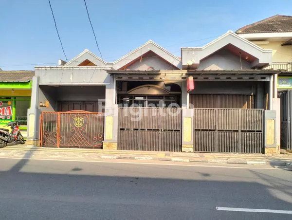 image HUNIAN BISNIS SIAP USAHA DI JALAN BENDA RAYA (1)