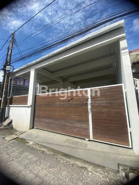 image RUMAH 2 LANTAI DI PANJER, DEKAT PLAZA RENON (1)